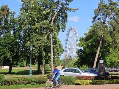 The Gyula giant wheel near the castle - Hungary-stock-foto