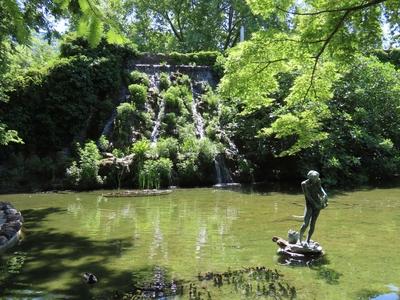 Japanese Garden - Margaret Island - Budapest - Waterfall-stock-foto