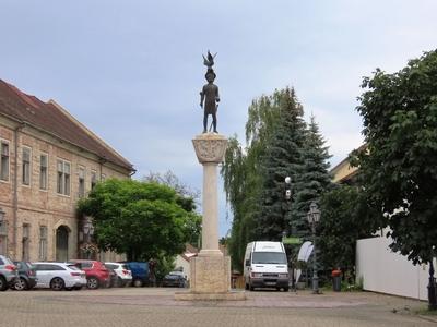 St. Stephan's statue - Tokaj - Main square-stock-foto
