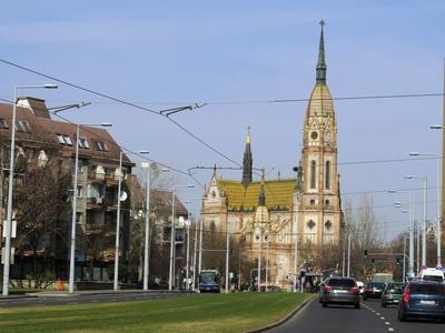 Budapest - Kőbánya - City view. Kőrösi Csoma Sándor street,. In front the St. László Church.-stock-foto