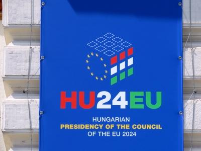 Emblem of Hungarian Presidency EU Council - Budapest-stock-foto