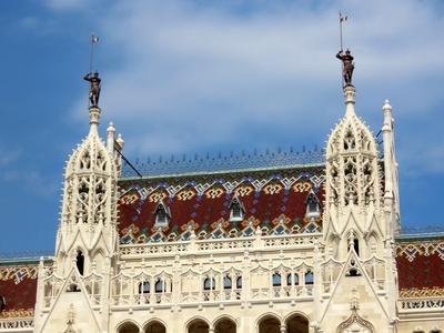 Hungarian Finance Ministry roof and towers - Budapest-stock-foto