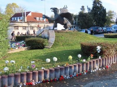 Day of Deads - Cimitery - Flowers and candlesticks - Budapest-stock-foto