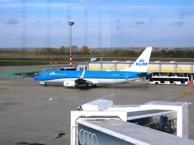 An airplane of the Dutch airline KLM at Ferenc Liszt Airport in Ferihegy - Budapest-stock-foto