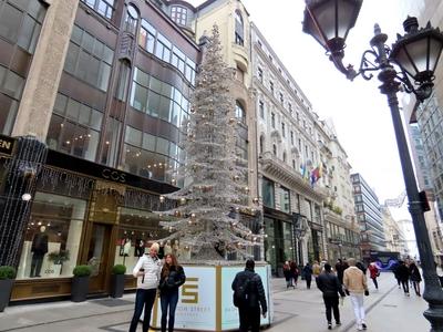 Christmas atmosphere in downtown Budapest-stock-foto