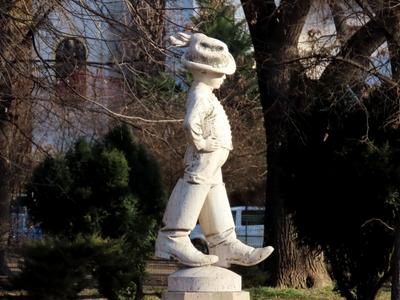 The fairytale statue of Matyi Thumb - Budapest-stock-foto