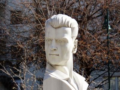 Statue of 1956 revolutionary István Angyal - Budapest-stock-foto