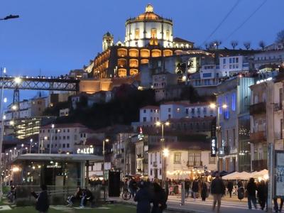 The 16th century Serra do Pilar Monastery at night - Porto - Portugal-stock-foto