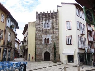 Guimarães - Almadas torony -XIII. sz - Portugal-stock-foto