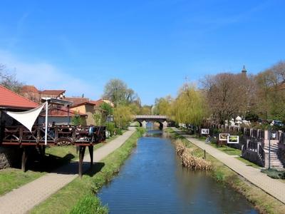 Jászberény - Terrace Restaurant - Zagyva channel - Hungary-stock-foto