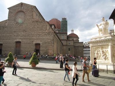 Florence - San Lorenzo aquare - Statue of Giovanni de' Medici-stock-foto