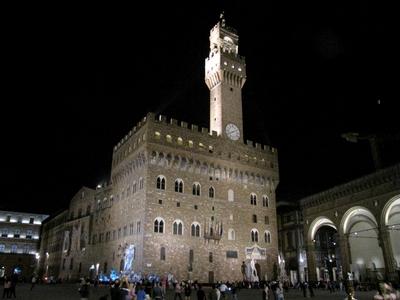 Palazzo Vecchio by Night - Florence-stock-foto