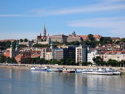 The Castle Hill in Buda - Danube -  Fisherman's Bastion-stock-foto