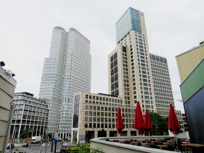 Berlin, 30 June 2017Berlin skyscrapers at Zoologischer Garten Square.Berlini felh?karcol?k a Zoologischer Garten t?rn?l.-stock-foto