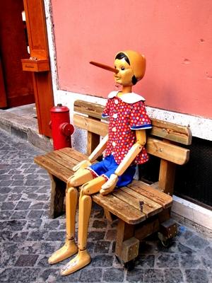 Pinocchio - Rome - Toy-stock-foto