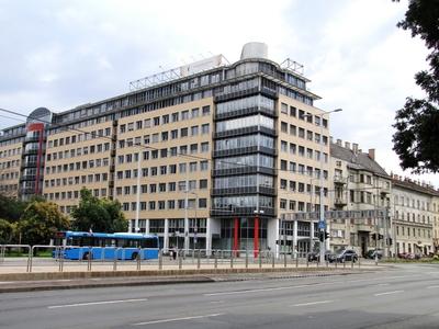 Budapest, 6 August 2016The National Health Insurance Fund (OEP).Az Orsz?gos Eg?szs?gbiztos?t?si P?nzt?r (OEP)  XIII. ker. R?bert K?roly krt. ?gyf?lszolg?lata.-stock-foto