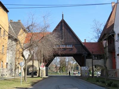 Budapest, 10 March 2018Wekerletelep in the 19th district of Budapest. It was built in the first half of 20th Century on the model of the english workers sites.A f?v?ros XIX. ker?let?ben tal?lhat? Wekerletelep r?szlete, a K?s K?roly t?rn?l. Az angol munk?stelepek mint?j?ra ?p?tett?k a XX. sz. els? fel?ben.-stock-foto