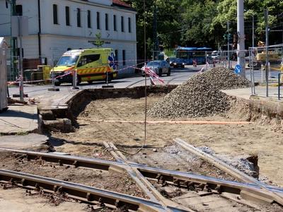 Electric track repair - Budapest-stock-foto