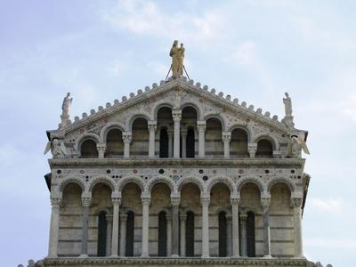 Pisa - Italy - The facade tower of Pisa Cathedral in the Square of Miracles-stock-foto