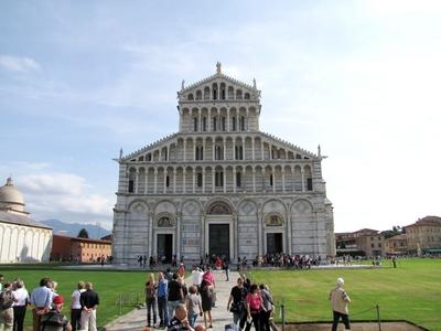Pisa - Cathedral in the Square of Miracles - Italy-stock-foto