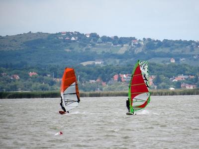 Surfers on Velence Lake - Hungary - Sport-stock-foto