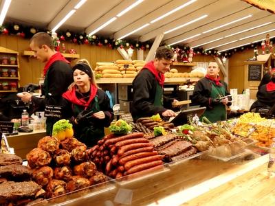 Food delicacies - Winter fair - Budapest - Tradition Christmas market-stock-foto