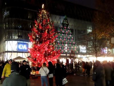 Budapest - Christmas atmosphere in Downrown - Festive lights-stock-foto