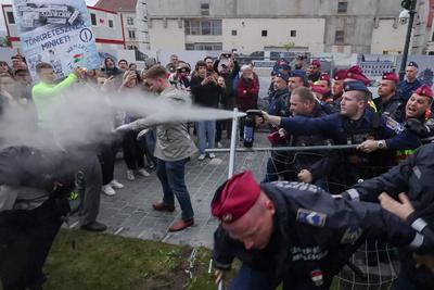 Teacher protest in Budapest-stock-photo