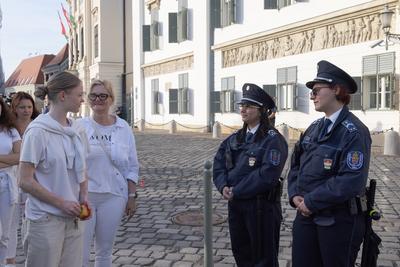 Hungarian mothers protest in Budapest-stock-foto