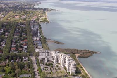 Police helicopter flight near lake Balaton-stock-foto