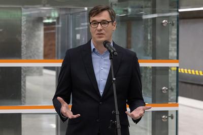 M3 underground line partial restart press conference in Budapest-stock-foto