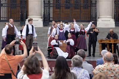 State Folk Ensemble dance in front of Parliament in Budapest-stock-photo