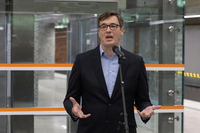 M3 underground line partial restart press conference in Budapest-stock-foto