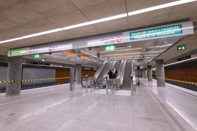 M3 underground line partial restart press conference in Budapest-stock-foto