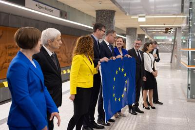 M3 underground line partial restart press conference in Budapest-stock-foto