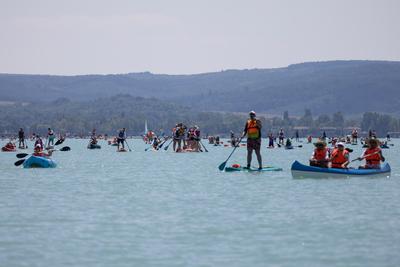 Balaton Cross Paddling in Hungary-stock-foto