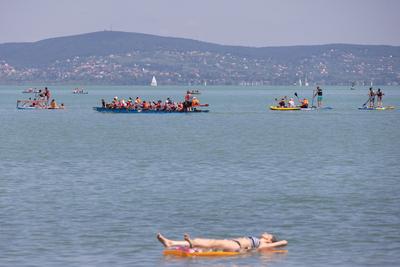 Balaton Cross Paddling in Hungary-stock-foto