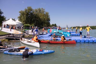 Balaton Cross Paddling in Hungary-stock-foto