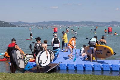 Balaton Cross Paddling in Hungary-stock-foto