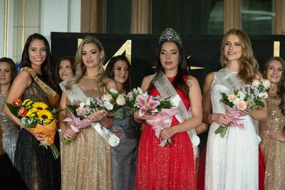Liza Mihalyfi, Tunde Blaga, Lilla Csasztvan and Nora Kenez (HUN)-stock-photo