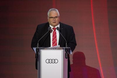 PPE engine production starts in Gyor Audi factory-stock-foto
