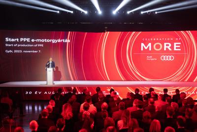 PPE engine production starts in Gyor Audi factory-stock-foto