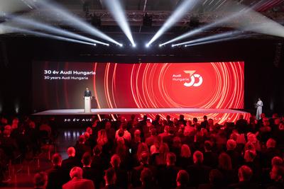 PPE engine production starts in Gyor Audi factory-stock-foto