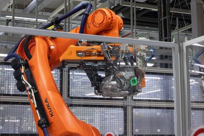 PPE engine production starts in Gyor Audi factory-stock-foto