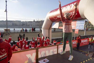 Santa Run in Budapest-stock-foto