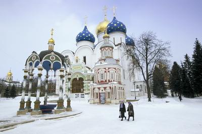 Cathedral of the Assumption in winter snow, Trinity Monastery of St. Sergius, Sergiev Posad, UNESCO World Heritage Site, Moscow area, Russia, Europe-stock-photo