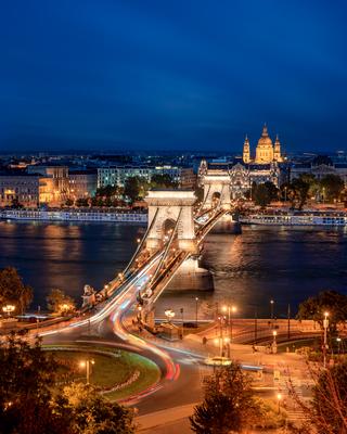 Chain bridge in Budapest, Hungary-stock-foto