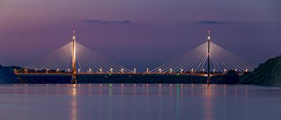 Megyeri bridge with Danube river, Budapest, Hungary-stock-foto