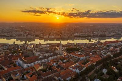 Aerial photo of Buda Castle with Danube river, Budapest, Hungary-stock-foto