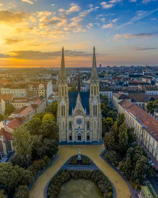 St. Elizabeth Parish Church of Arpad House-stock-foto